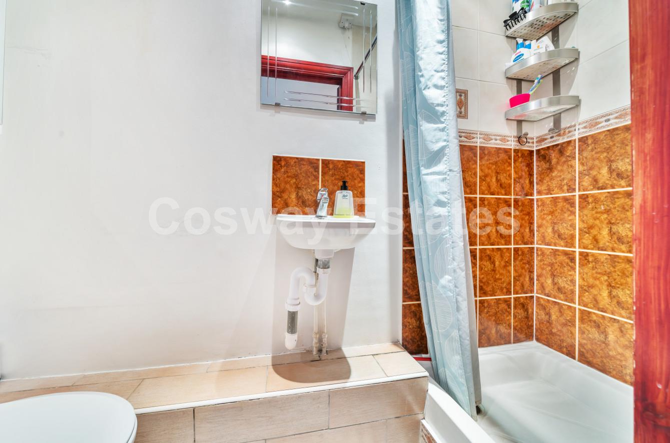 Hillside Grove, Mill Hill, NW7, Mill Hill